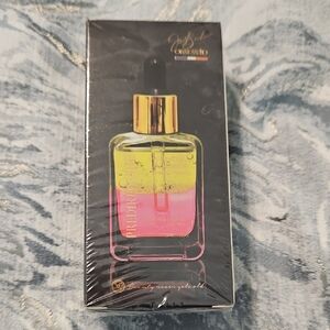 PredireDivine Double-Acting Facial Serum with Gold and Pink Hues